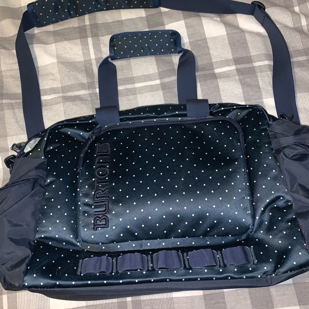 BurtonB bag great for college students